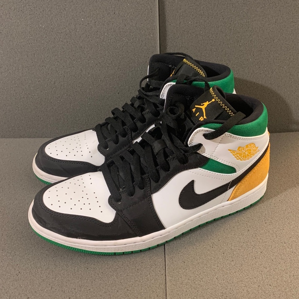 Nike Air Jordan Mid “Oakland” Size 10